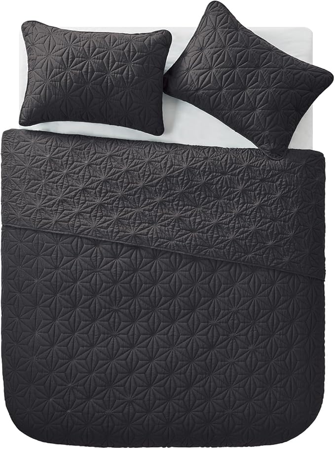 VCNY Home Grey Quilt Set for Queen Bed, 3-Piece Bedspread Coverlet and Shams, Soft Bedding Comforter Alternative for All Seasons (Kaleidoscope, Full/Queen)