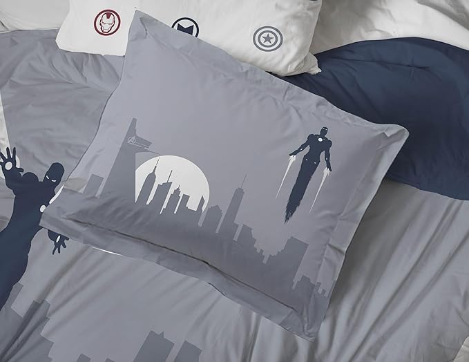 Jay Franco Marvel Avengers Twin Size Comforter Set - 5 Piece Bedding Includes Sheet Set & Pillow Covers - Super Soft Cozy Bedding with Captain America, Hulk, Iron Man and Thor
