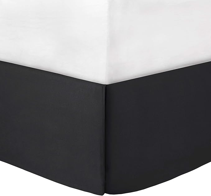 Madison Park Cozy Comforter Set Casual Blocks Design All Season, Matching Bed Skirt, Decorative Pillows, Cal King(104"x92"), Dune Suede, Black Grey, 7 Piece