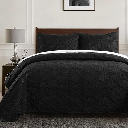 Yiran Black Quilt Set King Size Bedding Set Fall Bedspreads Embossed Diamond Pattern 3 Piece Soft Microfiber Coverlet for All Season with 2 Pillow Shams (King, 106x96 Inch)