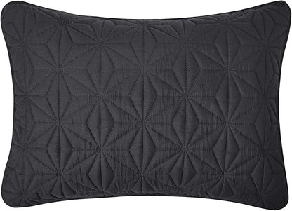 VCNY Home Grey Quilt Set for Queen Bed, 3-Piece Bedspread Coverlet and Shams, Soft Bedding Comforter Alternative for All Seasons (Kaleidoscope, Full/Queen)
