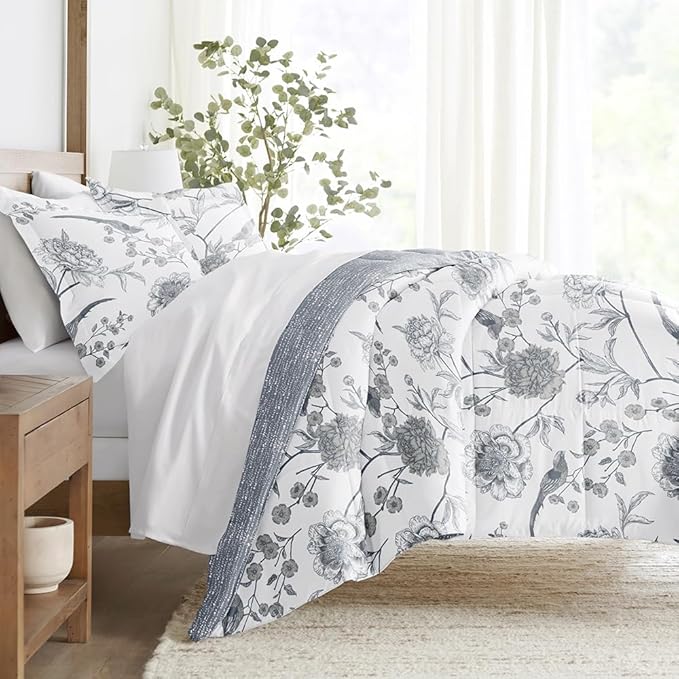 LINENS & HUTCH Comforter Set Patterned Microfiber All Season Down-Alternative Ultra Soft Bedding in Molly Botanicals - King/Cal-King Molly Botanicals Light Blue