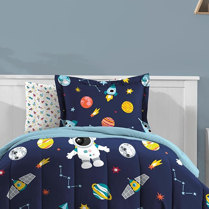 Dream Factory Kids 7-Piece Complete Bed Set Easy-Wash Super Soft Microfiber Comforter Bedding, Full, Blue Space Galaxy