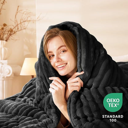 CozyLux Fluffy King Size Comforter Set - Super Soft Faux Fur Black Comforter King Size, Winter Warm Fleece Bedding Set, 3 Pieces Plush Fuzzy Bed Set (1 Shaggy Comforter, 2 Pillowcases)