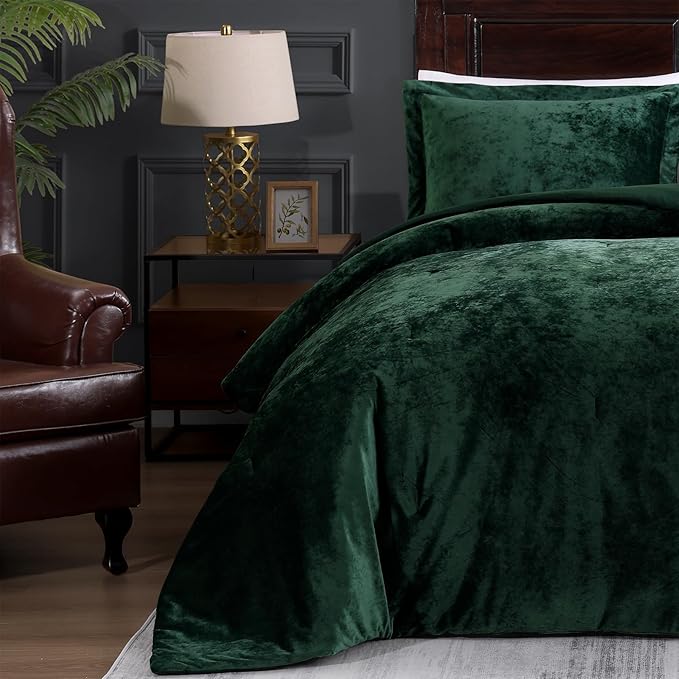 TAMGHO Dark Green Comforter Queen, Crushed Velvet Bedding for All Seasons, Luxury Fluffy Soft 3pc Bed Set Includes 1 Comforter (92"x96") and 2 Pillow Shams (20" x26), Dark Emerald Green | Soft, Medium Fill Weight, Velvet Texture