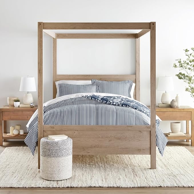 LINENS & HUTCH Comforter Set Patterned Microfiber All Season Down-Alternative Ultra Soft Bedding in Daisy Medallion - King/Cal-King Daisy Medallion Navy