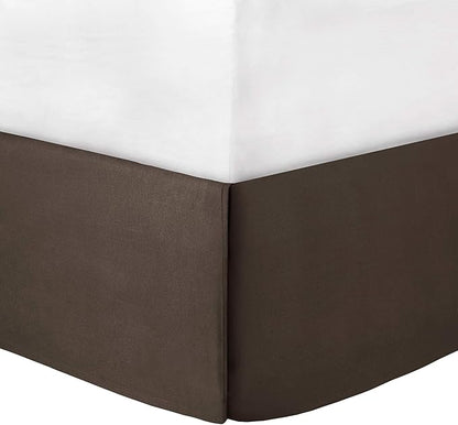 Madison Park Cozy Comforter Set Casual Blocks Design All Season, Matching Bed Skirt, Decorative Pillows, Queen(90"x90"), Dune Suede, Beige Brown, 7 Piece