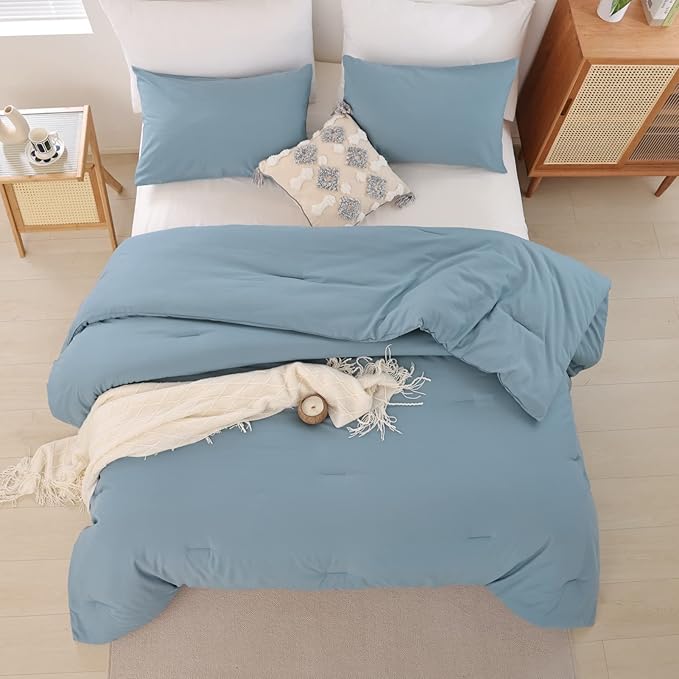 ROSGONIA King Size Comforter Set Dusty Blue, 3pcs (1 Boho Blue Comforter & 2 Pillowcases) All Season Bedding Lightweight Bedspread Blanket Quilt