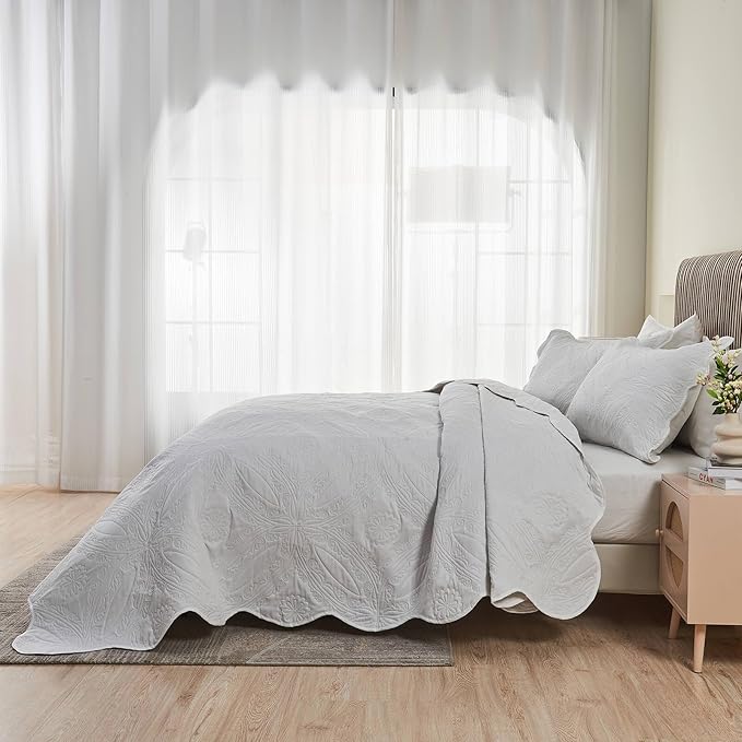 Oversized Cal King Bedspreads 120x120 for Extra Tall Split California King Bed Lightweight Quilted Coverlet Set 3 Pieces 1 Quilt 2 Pillow Shams White