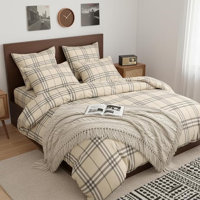 Nayoroom Plaid Duvet Cover Queen Size Vintage Tan Cream Gingham Checkered Duvet Cover Dorm Bedding Set 3 Pieces Soft Lightweight Microfiber Farmhouse Bedding Set Gifts for Women Men