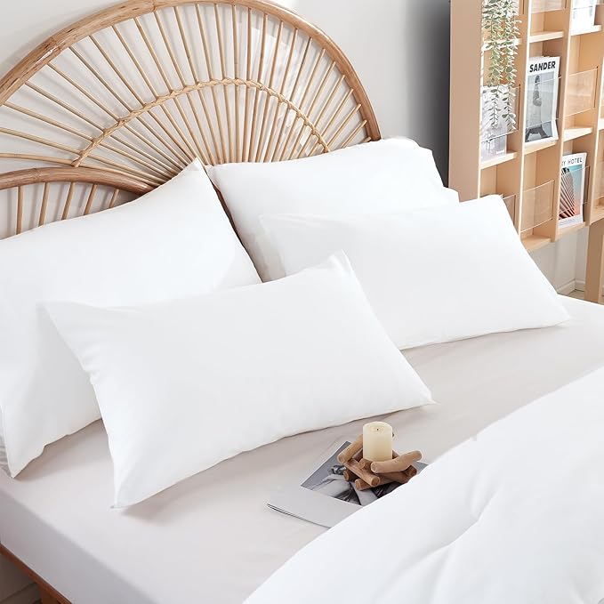 weigelia King Size Comforter Set Soft Microfiber 3 Piece Comforters Set for Men, Women and Girls White Lightweight Alternative Comforter for All Season (1 Comforter, 2 Pillowcases)