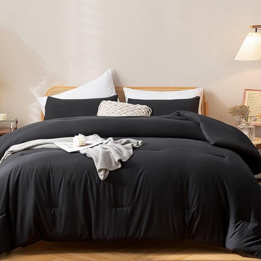 ROSGONIA Oversized King Comforter 120x120, 3pcs Super King Comforter (1 Black Comforter & 2 Pillowcases) Lightweight Warm Bedding Set Blanket Quilt