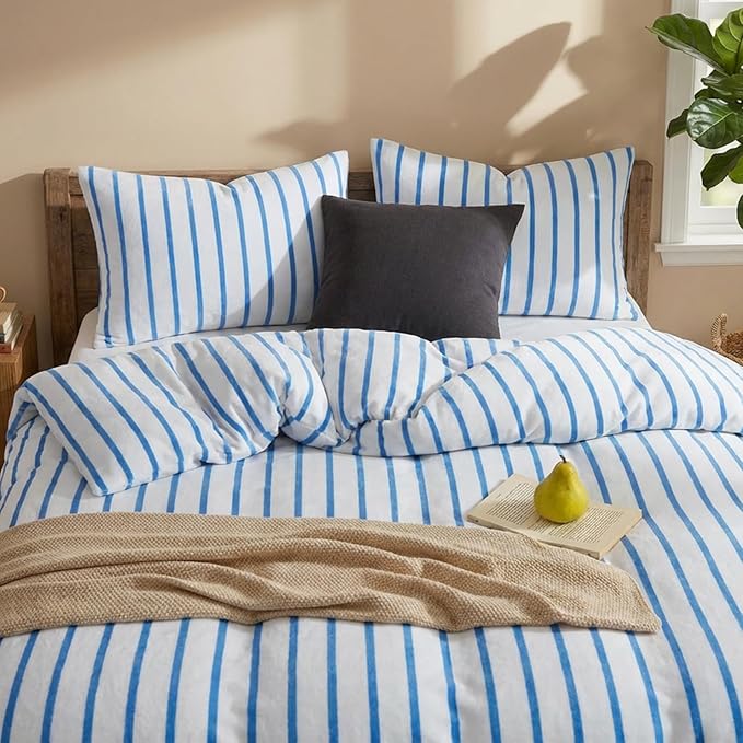 Bedbay Blue Striped Comforter Set King Size Microplush Fleece Bedding Set Ultra Soft & Warm Flannel Velvet Comforter Set 3 Pcs Blue White Stripes Pattern King Bed Set for All Seasons