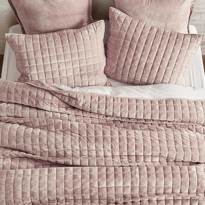 RECYCO Luxury Velvet Quilt Set King Size Bedding Sets, Ultra Soft Velvet Comforter Set, Lightweight Channel Box Stitch Oversized Bedspread Coverlet for All Season, with 2 Shams, Rose Pink