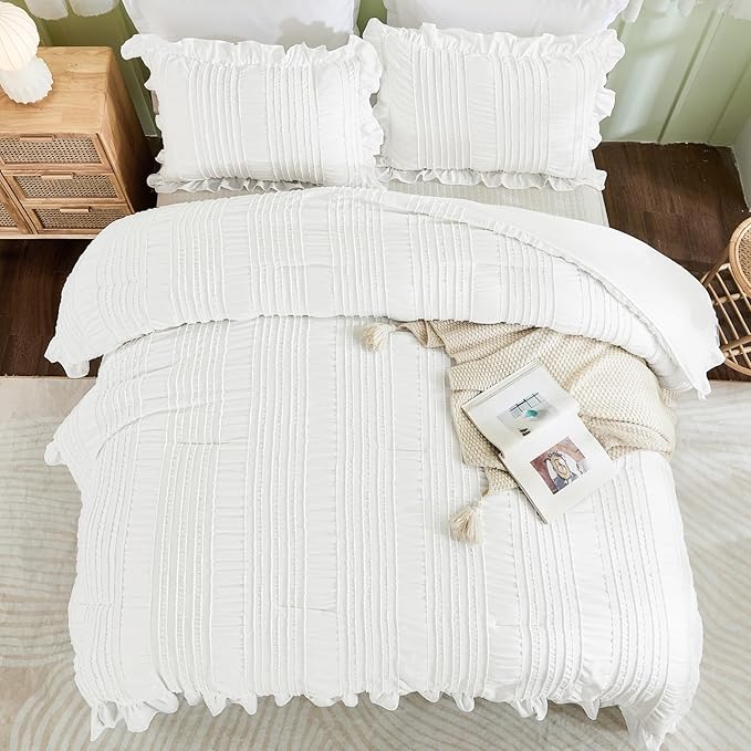WONGS BEDDING White Comforter Set King,3 Pieces Ruffle Farmhouse Shabby Chic Boho Comforter for King Bed,Soft Textured Bedding Set with 1 Ruffle Comforter,2 Tufted Pillowcases 104"×90"