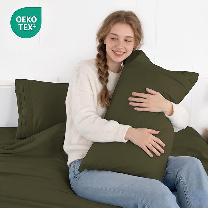 ROSE&RISY Dark Green Sheets Queen Sheet Set, Pre-Washed Cotton-Like Brushed Microfiber, 4 Pcs Super Soft Breathable Cooling Bed Sets,Includes 1 Fitted, 1 Flat, 2 Pillowcases (Dark Green, Full)