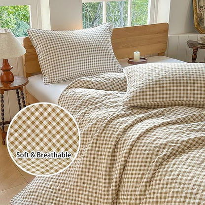 Tan Gingham Queen Quilt Set, Soft Pre-washed Microfiber Taupe Plaid Queen Bedspread, Lightweight Checked Summer Quilt, Grid Bedding Coverlets for All Seasons (Includes 1 Quilt, 2 Pillow Shams)