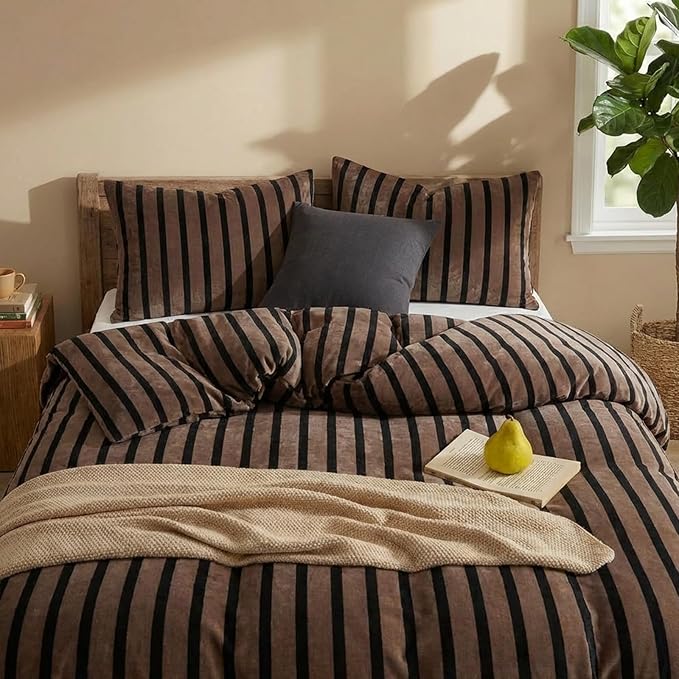 Bedbay Fleece Queen Comforter Set Brown Striped Bedding Set 3 Pcs Luxury Shaggy Velvet Comforter Set Soft Warm Fluffy Flannel Bedding Brown and Black Stripes Queen Bed Set for All Seasons