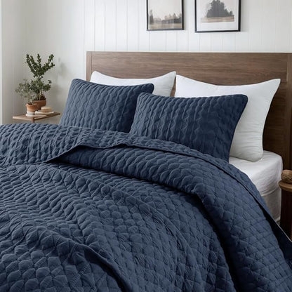 WDCOZY Navy Blue Quilt King Size Bedding Sets with Pillow Shams, Lightweight Soft Bedspread Coverlet, Quilted Blanket Thin Comforter Bed Cover, All Season Spring Summer, 3 Pieces, 104x90 inches