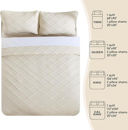Yiran California King Size Beige Quilt Set Lightweight Oversized Bedspread Ultrasonic Diamond Pattern Soft Microfiber Summer Coverlet Modern Style 3 Piece with 2 Shams (112x104 inch)