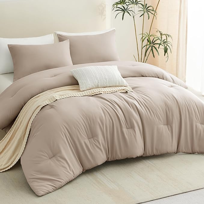 CozyLux Queen Comforter Set Wheat, 3 Pieces Solid Comforters Queen Size Breathable Quilted Bedding Sets, Luxury Soft Lightweight Bed Set with Down Alternative Comforter and 2 Pillowcases All Seasons