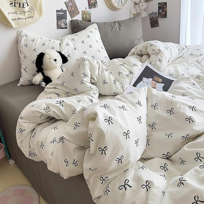 White Queen Comforter Set Black Bow Comforter Set Queen Size, Quilt Bedding Set 3 Pieces, Soft Lightweight Comforter(90‘’ x 90‘’) for Girl All Season & 2 Pillowcases(30‘’x20‘’)