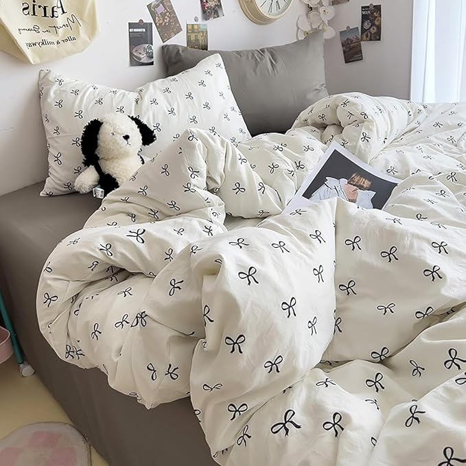 White Twin Comforter Set - Black Bow Quilt Bedding Set 2 Pieces, Comforter Set Twin Size, Soft & Lightweight Comforter(68‘’ x 90‘’) for Girl All Season & 1 Pillowcase(30‘’x20‘’)