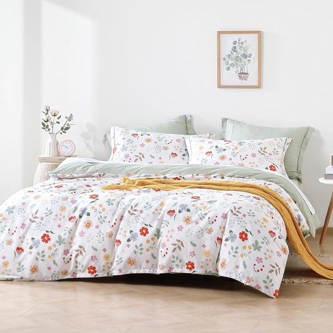 Botanical Cotton Comforter King Size 3Pcs - Colorful Flowers, Berries and Leaves on White, Chevron Sage Green Back, Reversible Lightweight Bedding Sets with Soft Fill(King, 104"×90")
