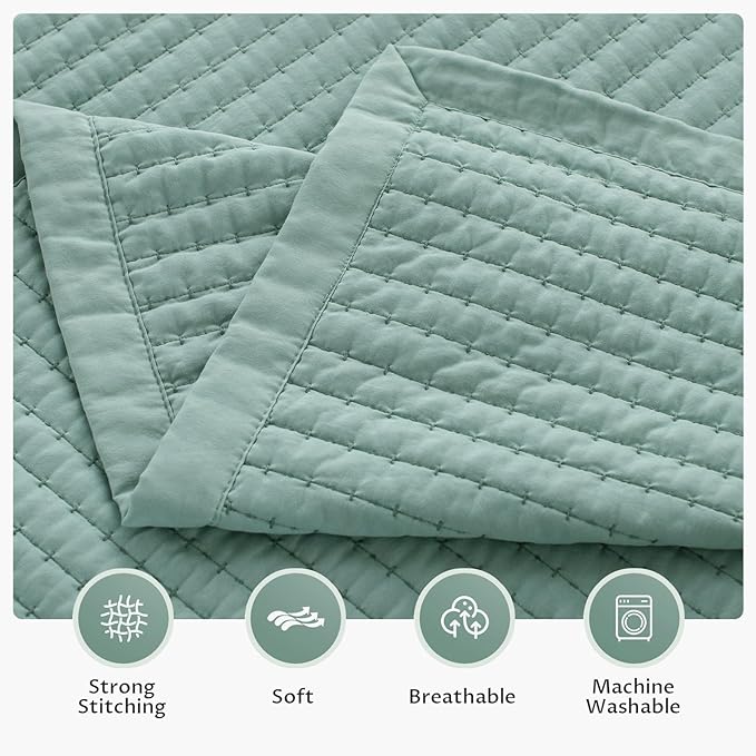 Oversized King Quilt Set 112"x106" – Soft Washed 3-Layer Lightweight California King Bedspread, Minimalist Nordic Design, All-Season Spring & Summer Quilt Set (1 Quilt + 2 Pillow Shams), Green