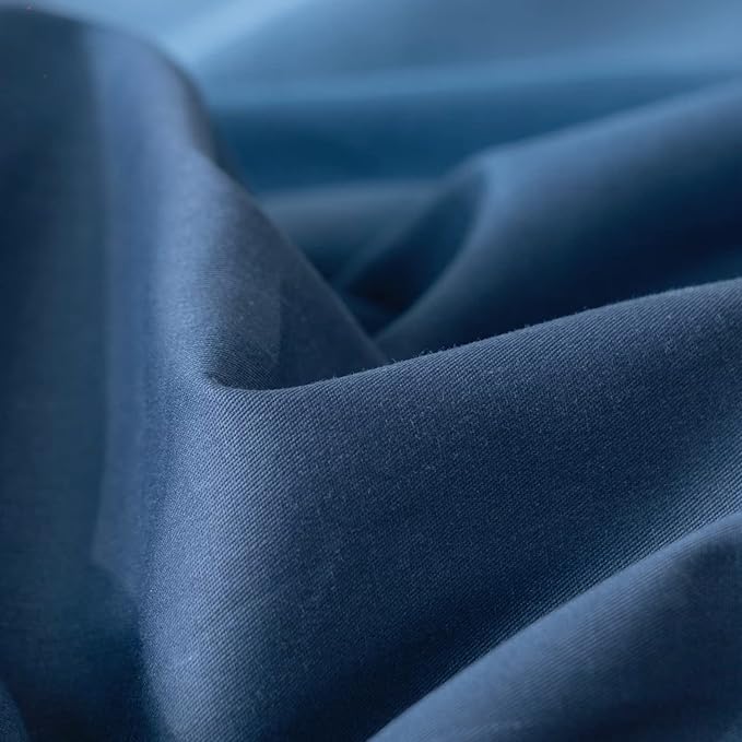 CLOTHKNOW Blue and White Queen Comforter Set Blue Gradient Bedding Comforter Sets Soft Ocean Blue Queen Comforter with 2 x Pillowcases