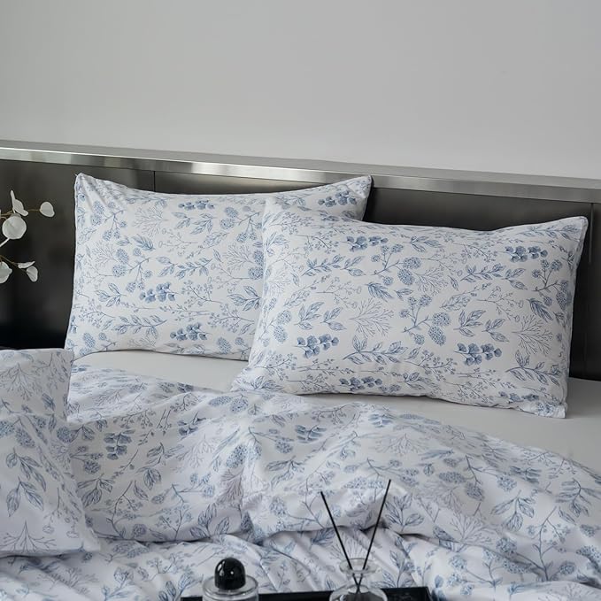 Floral Comforters Full Size 3 Pieces Soft Chic Garden Style Blue Flower Print Lightweight Botanical Comforter Set for All Seasons 1 Comforter and 2 Pillowcases