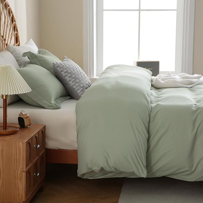 JSD Sage Green Duvet Cover Set King Size, 3 Piece Duvet Cover with Pillow Shams, Soft Brushed Microfiber Zipper Closure, Comforter Not Included