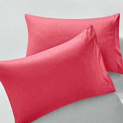 MILVOWOC 2Pcs Brushed Microfiber Queen Pillowcases - 20 x 30 Inch, Hot Pink Pillow Case Set Non Slip Envelope Pillow Cover with Moisture Absorption and Anti-Wrinkle