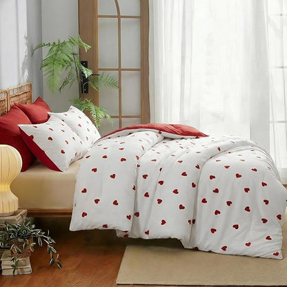 Heart Comforter Set Queen 3 Pieces Romantic Girls Cute Bedding Set, Red Love Heart Pattern, Modern Aesthetic Comforter with 2 Pillowcases 100% Microfibre White