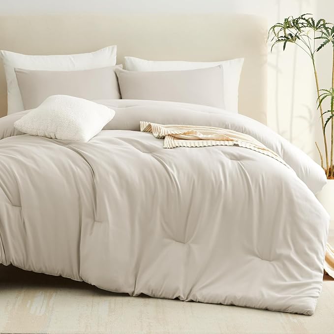 CozyLux Full Size Comforter Set Oatmeal, 3 Pieces Solid Breathable Quilted Bedding Sets, Luxury Lightweight Soft Bed Set with Down Alternative Comforter and 2 Pillowcases for All Seasons