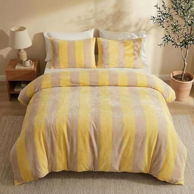 Bedbay Yellow Striped Comforter Set Queen Size Luxury Fleece Fluffy Queen Comforter Set Plush Flannel Bedding Yellow Stripes Pattern Bed Set Soft Warm Velvet Bedding Comforter for All Seasons