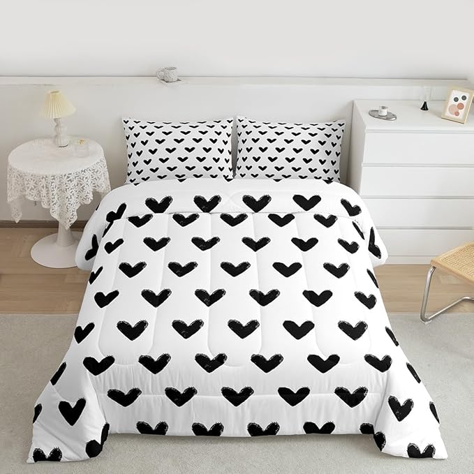 Love Comforter Set King White and Black Heart Pattern Bedding for Women Men Teens Valentine Day Gift Down Comforter Cartoon Love Heart Quilted Duvet Geometric Soft Warm Bedding Sets Bedroom Decor
