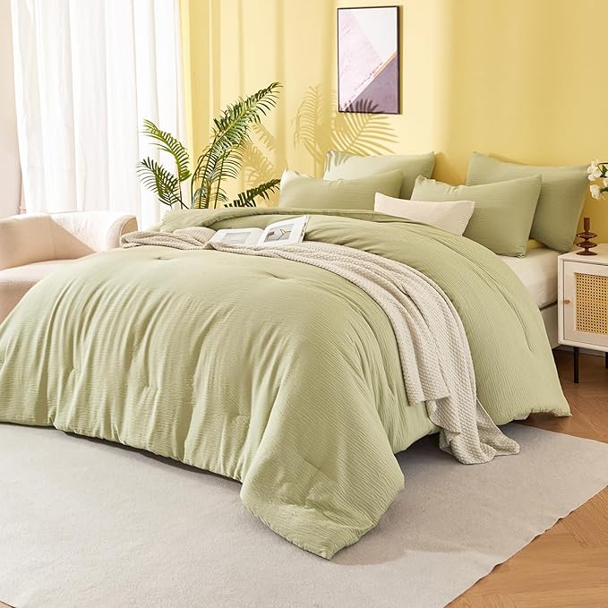 King Size Desert Sage Comforter Set, 3 Pieces Double-Layer Crinkle Yarn Bedding, All-Season Lightweight Warmth with 2 Pillowcases