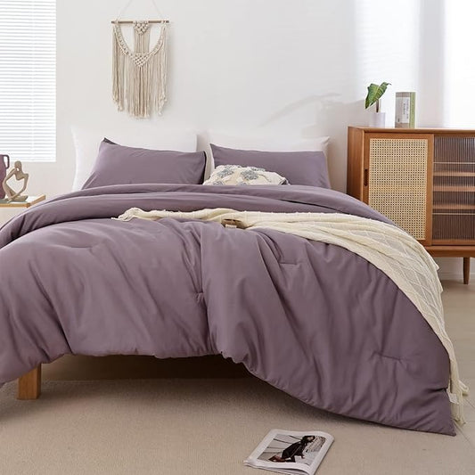 ROSGONIA Oversized King Comforter 120x120, 3pcs Super King Comforter (1 Dusty Purple Comforter & 2 Pillowcases) Lightweight Warm Bedding Blanket