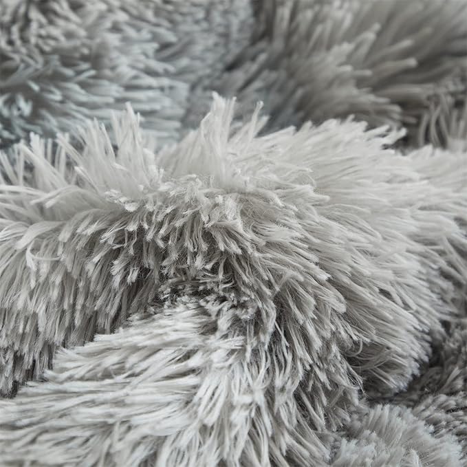 Wajade Faux Fur Plush White Comforter Set Fluffy Fuzzy Shaggy Bedding Set - 3PC Full/Queen Microfiber Soft Warm Quilt Set (Tie Dye Grey White, Full)