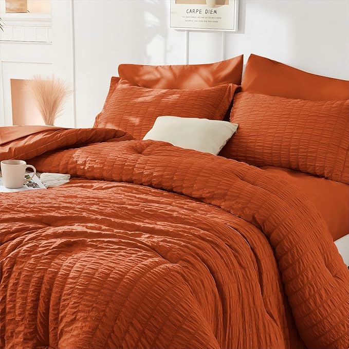 HYMOKEGE Burnt Orange Duvet Cover King Size, Ultra Soft 3-Piece Seersucker Duvet Cover Set with Zipper Closure, Soft Brushed Microfiber Bedding Set with 8 Corner Ties (104"x90", 2 Pillowshams)