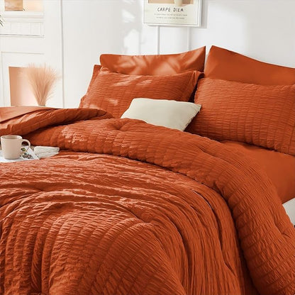 HYMOKEGE Burnt Orange Duvet Cover King Size, Ultra Soft 3-Piece Seersucker Duvet Cover Set with Zipper Closure, Soft Brushed Microfiber Bedding Set with 8 Corner Ties (104"x90", 2 Pillowshams)