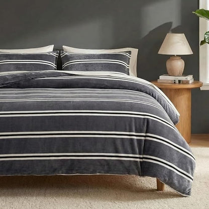 Bedbay Grey Striped Bedding Comforter Set Queen Size Luxury Velvet Fleece Comforter Set 3 Pcs Fluffy Plush Flannel Bedding Set Cozy Reversible Fleece Soft Warm Shaggy Faux Fur Bed Set All Season