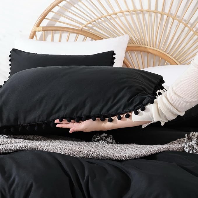 YIRDDEO Twin Comforter Set - Comforter Twin Size Bed with Ball Pom Fringe, Soft Bedding Set for All Seasons - 2 Pieces, 1 Comforter (66"x90") & 1 Pillow Sham(20"x26"), Black