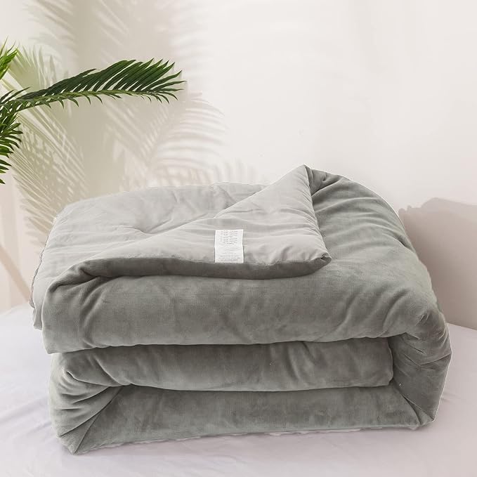 Cottonight Grey Velvet Comforter Set King Plush Fluffy Gray Bedding Set Winter Warm Cozy Super Soft Heavyweight Flannel Comforter Set with 2 Pillowcases Soft Comfy for Women Men Adults