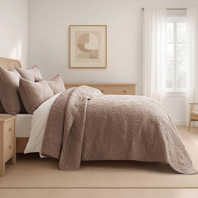 EVERGRACE 100% Cotton Paisley Quilt Set, Queen Size 3 Piece Set – Prewashed Lightweight Bedspread with 2 Shams, Soft Matelasse Coverlet for All-Season, Dusty Brick (Red Undertones)