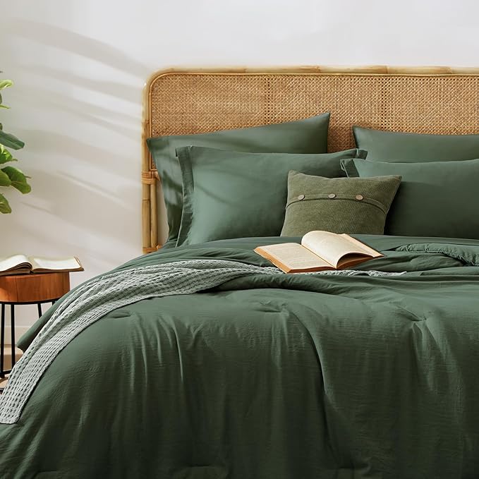 WRENSONGE Full Size Comforter Set- 7 Pieces Deep Forest Bed in a Bag Full Size Comforter with Fitted Sheet, Flat Sheet, 2 Pillow Shams, 2 Pillowcases, Warm Bedding Sets for All Season