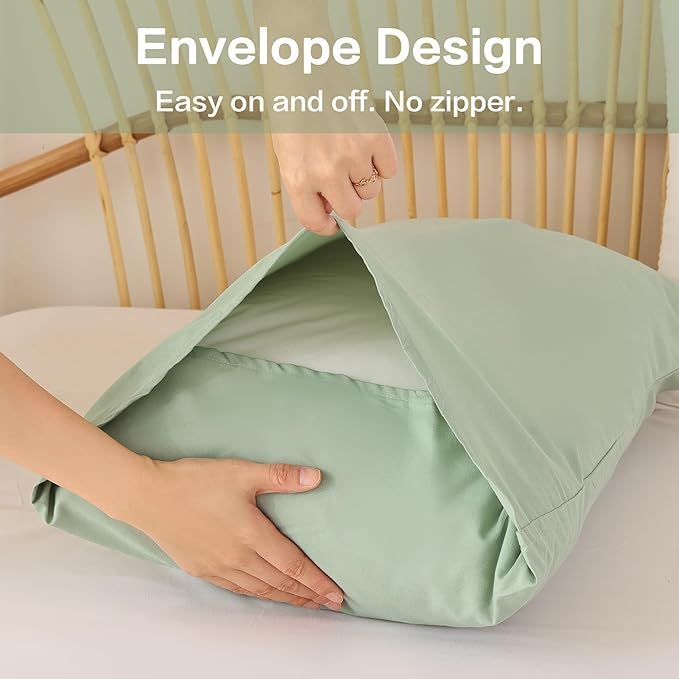 ROSGONIA Oversized King Comforter 120x120, 3pcs Super King Comforter (1 Sage Green Comforter & 2 Pillowcases) Lightweight Warm Bedding Set Quilt