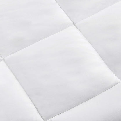 Amazon Basics White Down Alternative Comforter and Duvet Insert with Corner Tabs, Machine Washable, Full/Queen, Light