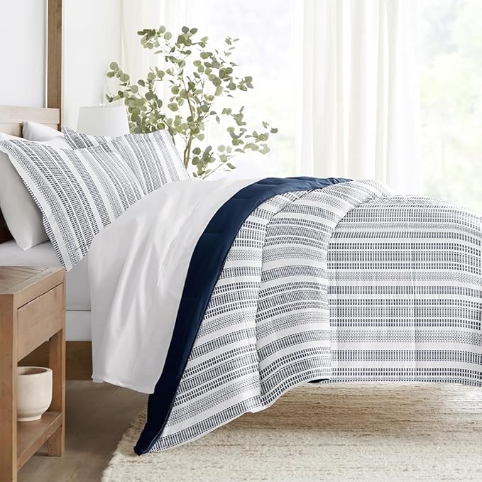 LINENS & HUTCH Comforter Set Patterned Microfiber All Season Down-Alternative Ultra Soft Bedding in Farmhouse Dreams - Full/Queen Farmhouse Dreams Navy